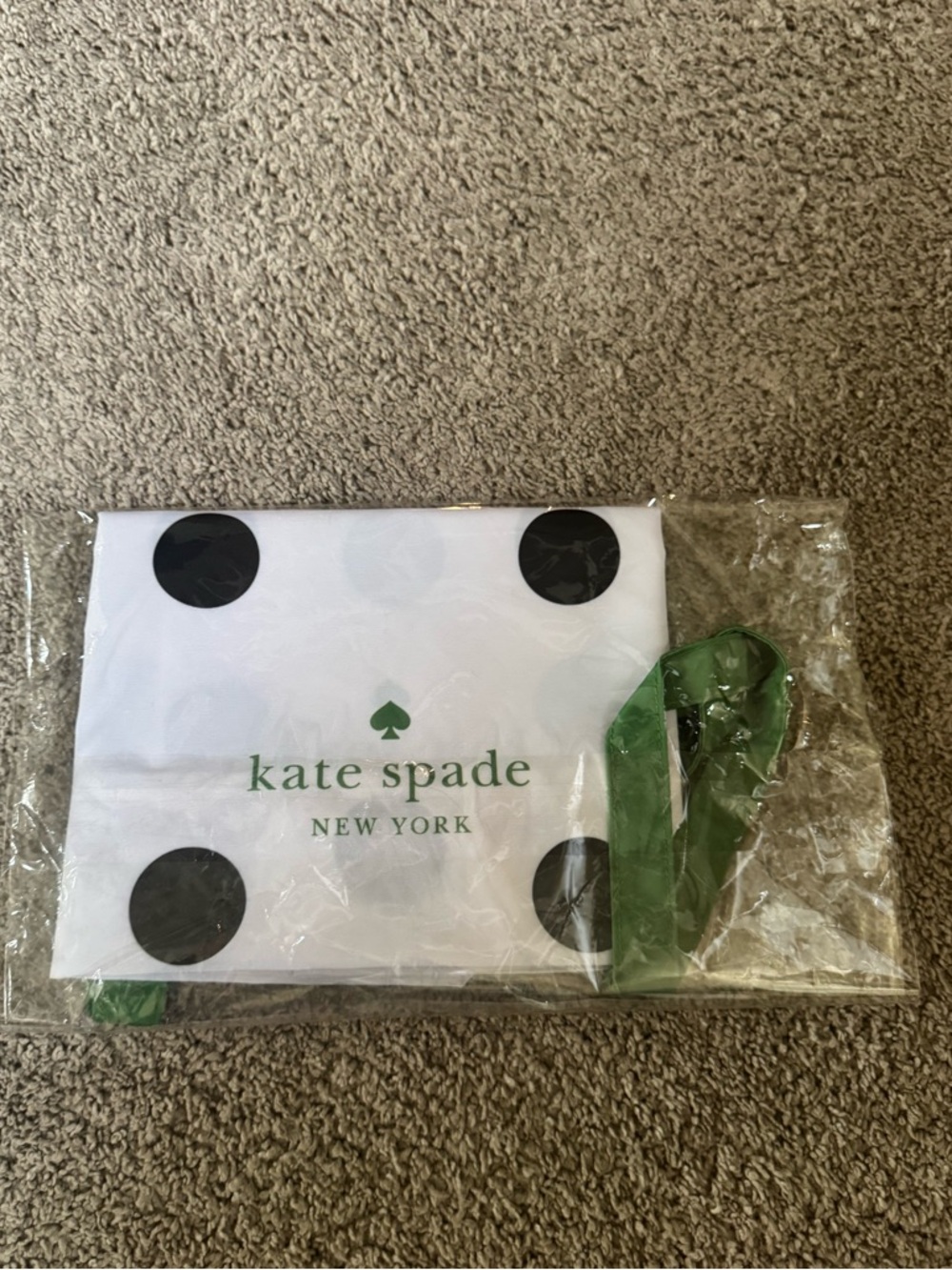 NWOT Kate Spade White XL Polyester Tote with Black Polka Dots (26”W x 15"H)